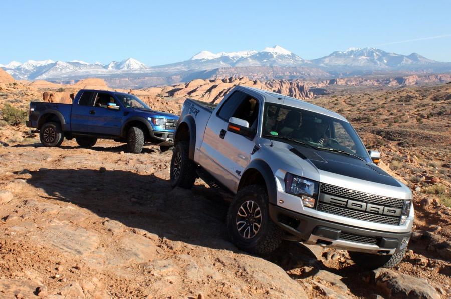 Ford F-150 SVT Raptor 2012 года  (фото 40 из 56)